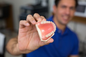 protesis o implante dental