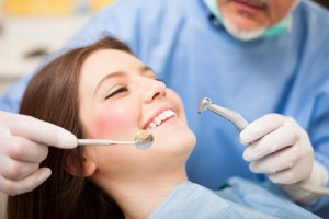 8 errores que perjudican tu salud dental